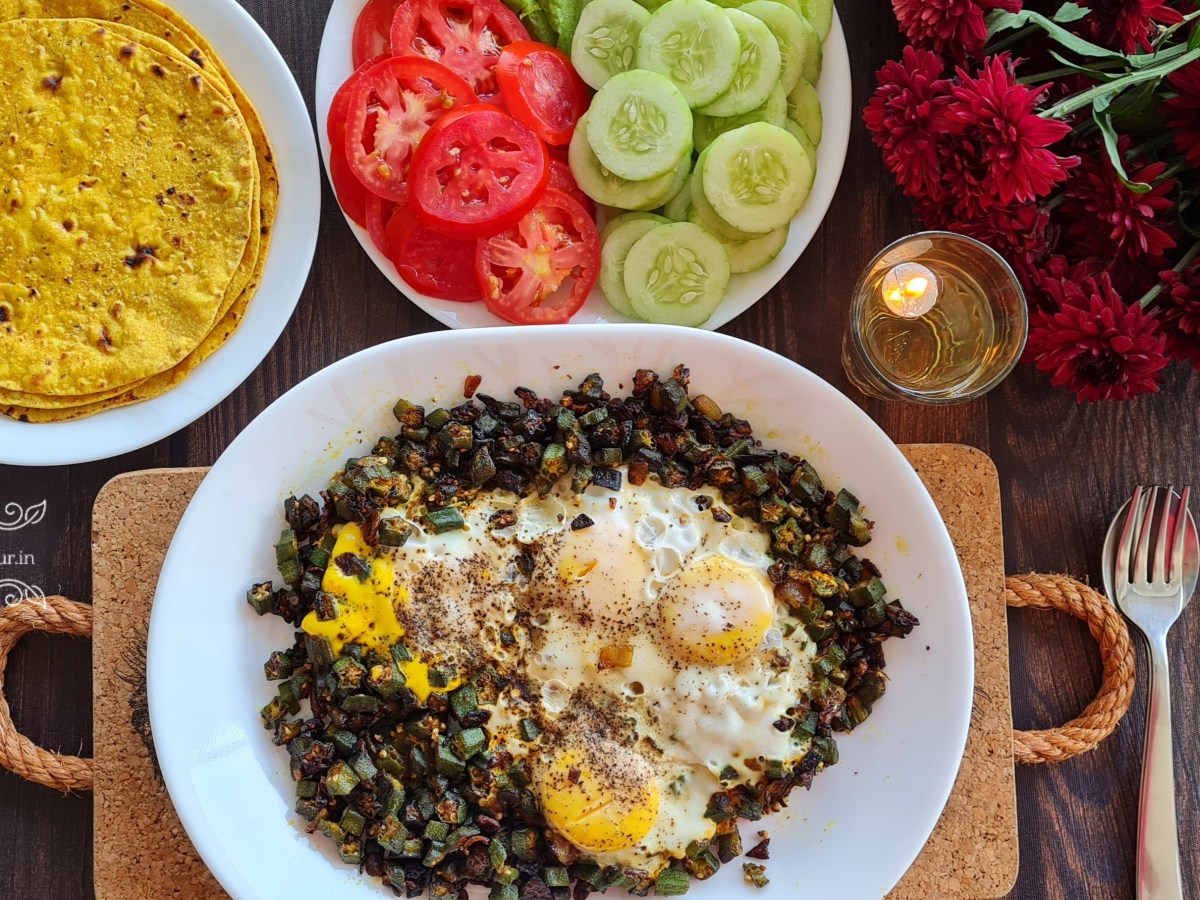 Bheeda par Eeda – Parsi Eggs on&nbsp;Okra
