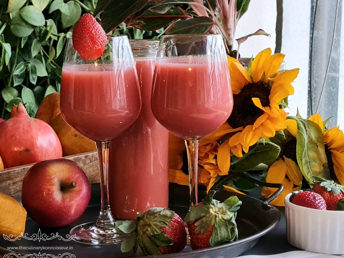 Strawberry Orange Carrot Apple&nbsp;Smoothie