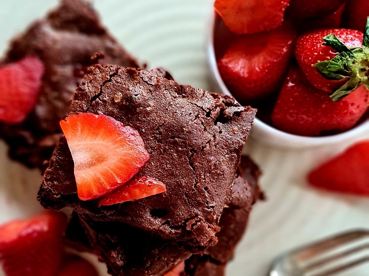 Gooey Fudgy Very Berry&nbsp;Brownies